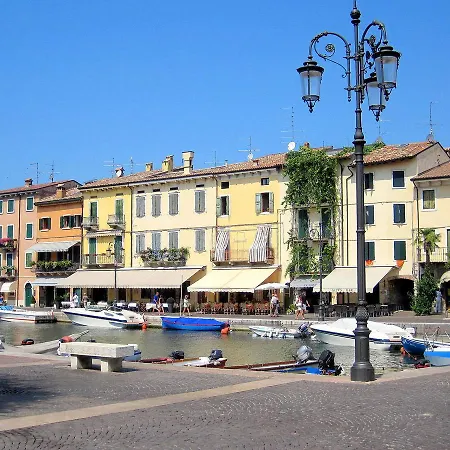 Cassandra Asei * Lazise